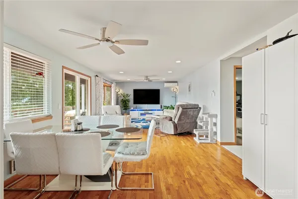 $815,000 | 50 Northeast Alta Vista Drive, Belfair, WA 98528