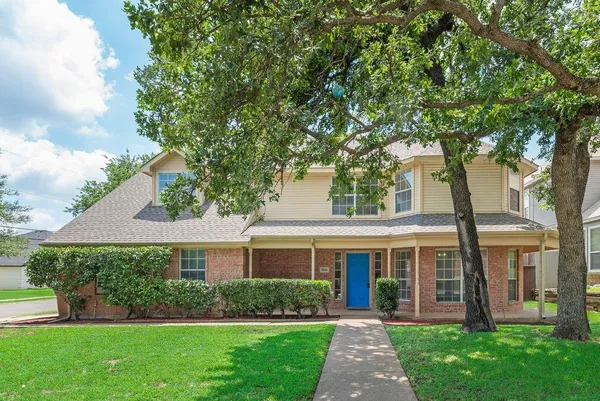 $379,000 | 5610 Eagle Rock Road, Arlington, TX 76017