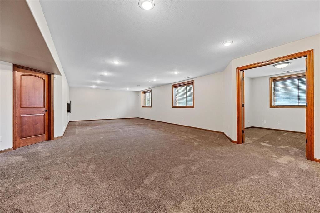 3516 Fitzroy Road Hiawatha, IA 52233 - Photo 32 of 50 Gallery Image 32