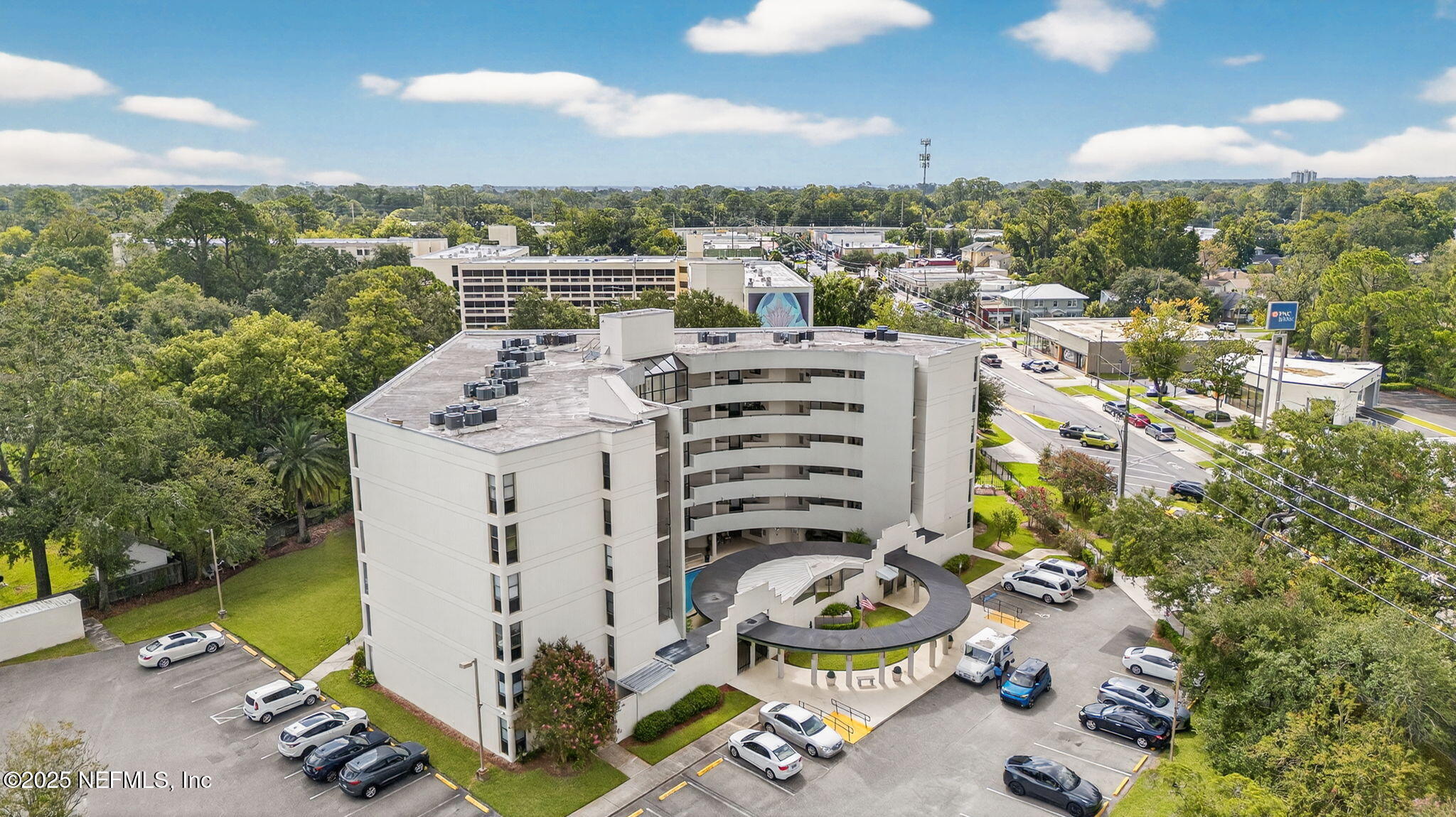 1071 Edgewood Avenue South, Unit 409 Jacksonville, FL 32205 - Photo 36 of 39 a view of a city