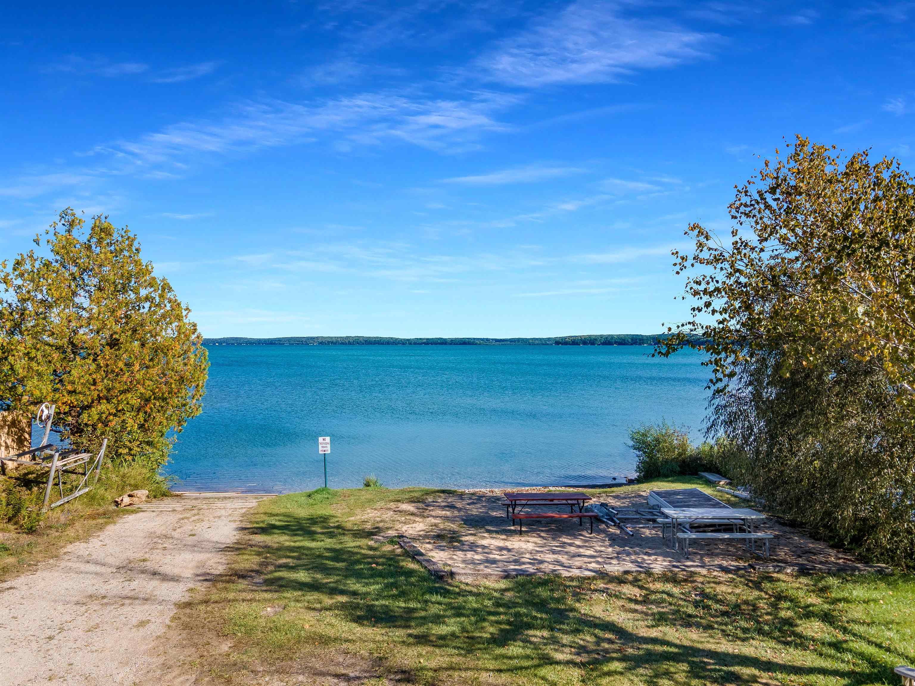 7646 Timberline Road Williamsburg, MI 49690 - Photo 9 of 30 1940332-064a0a4b-2e8f-490c-a4ab-9221be26eb1c.JPG
