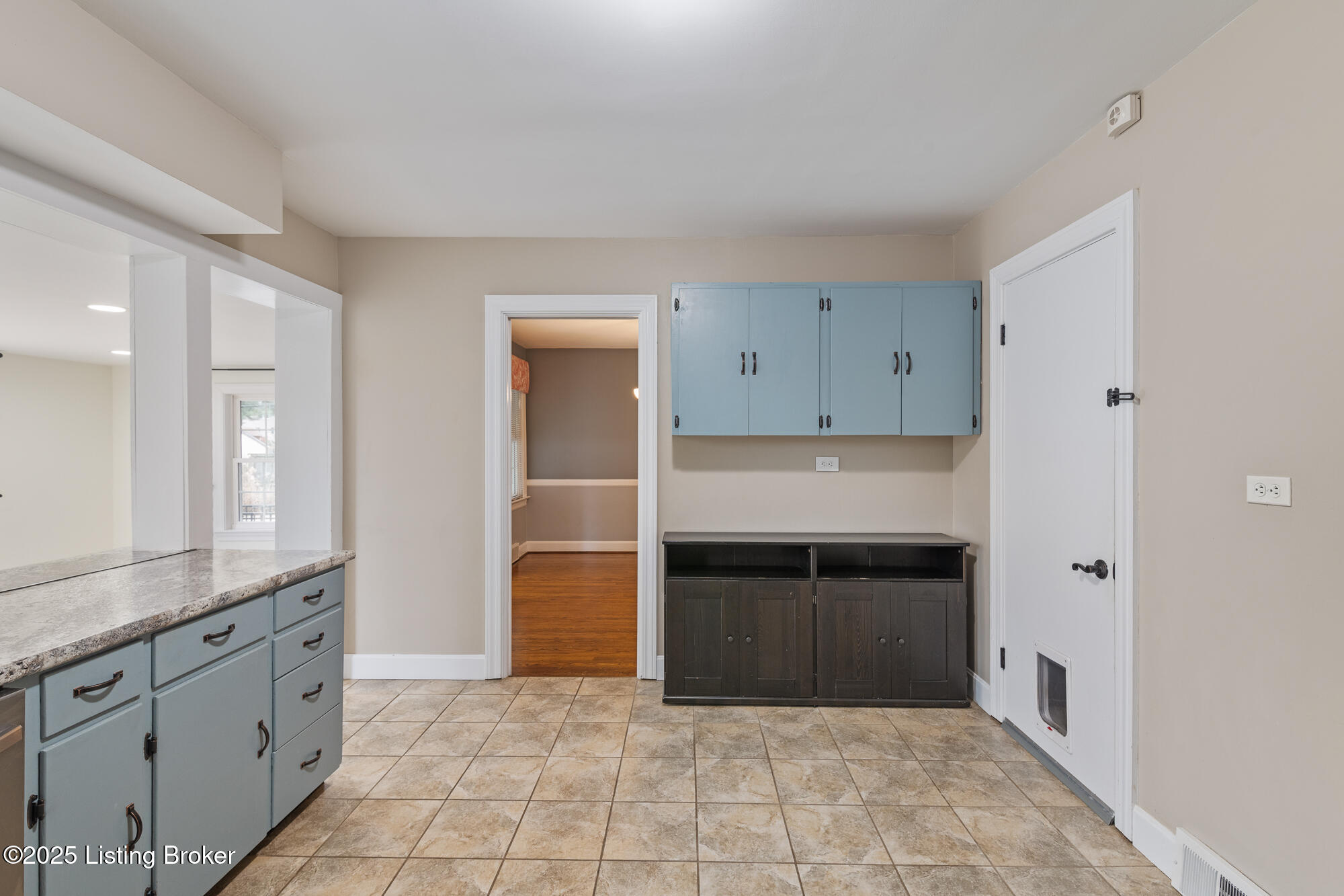 203 South Hampton Road Louisville, KY 40222 - Photo 19 of 41 Kitchen