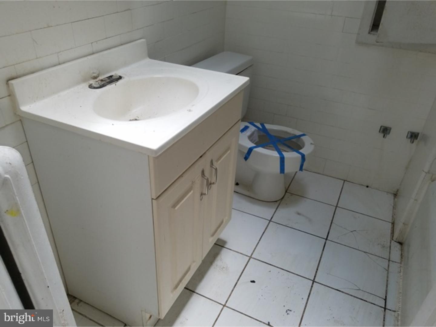 975 Bridge Street Philadelphia, PA 19124 - Photo 4 of 21 Gallery Image 4
