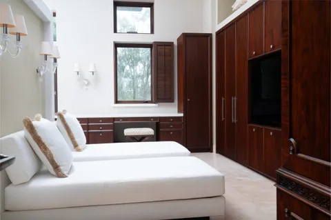 $26,000,000 | 215 Plantation Club Drive, Lahaina, HI 96761