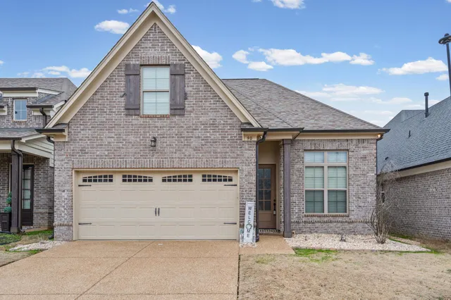 $349,900 | 90 Chickasaw Trace Drive, Oakland, TN 38060
