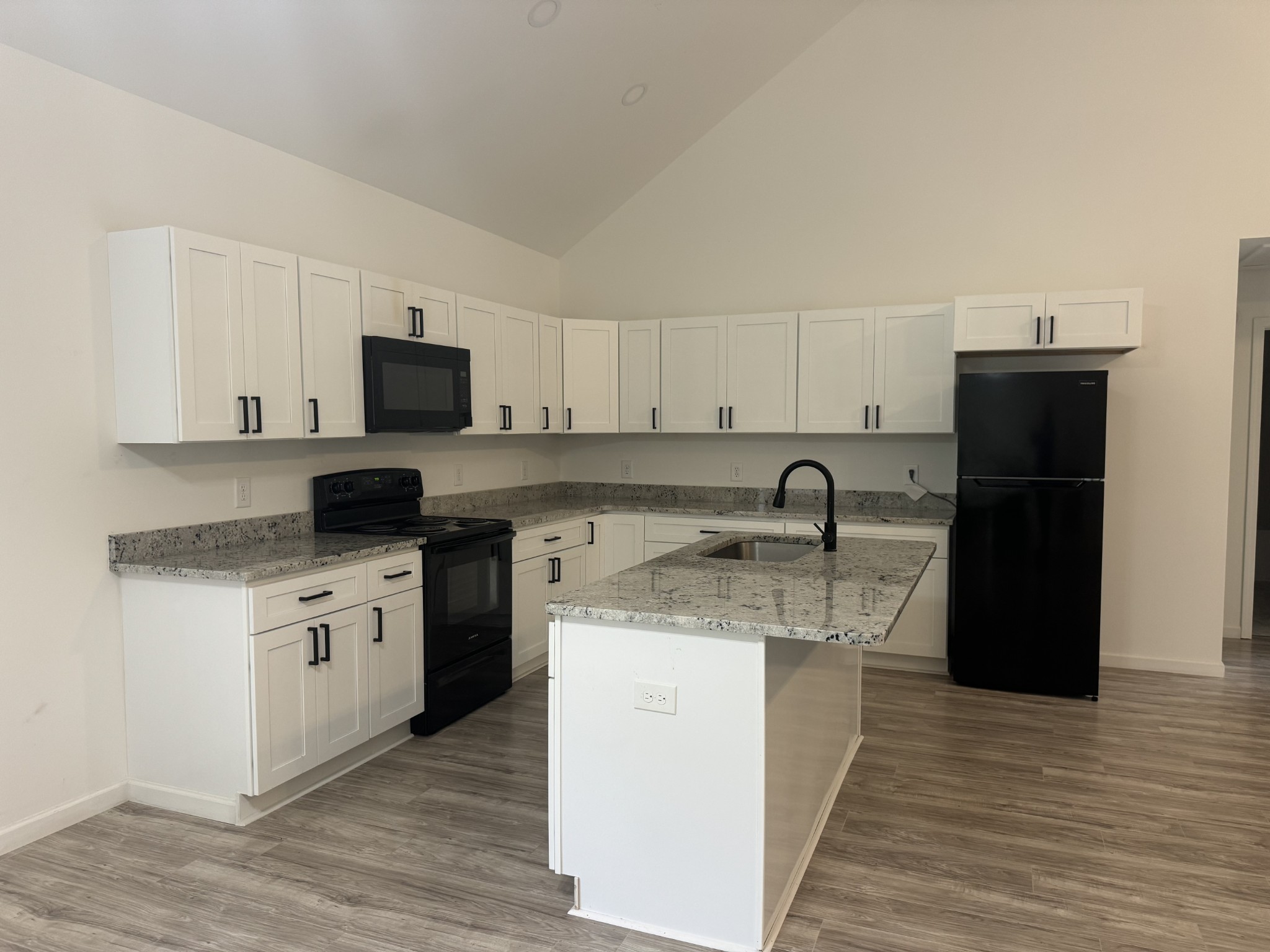 2065 Collier Road Cornersville, TN 37047 - Photo 11 of 23