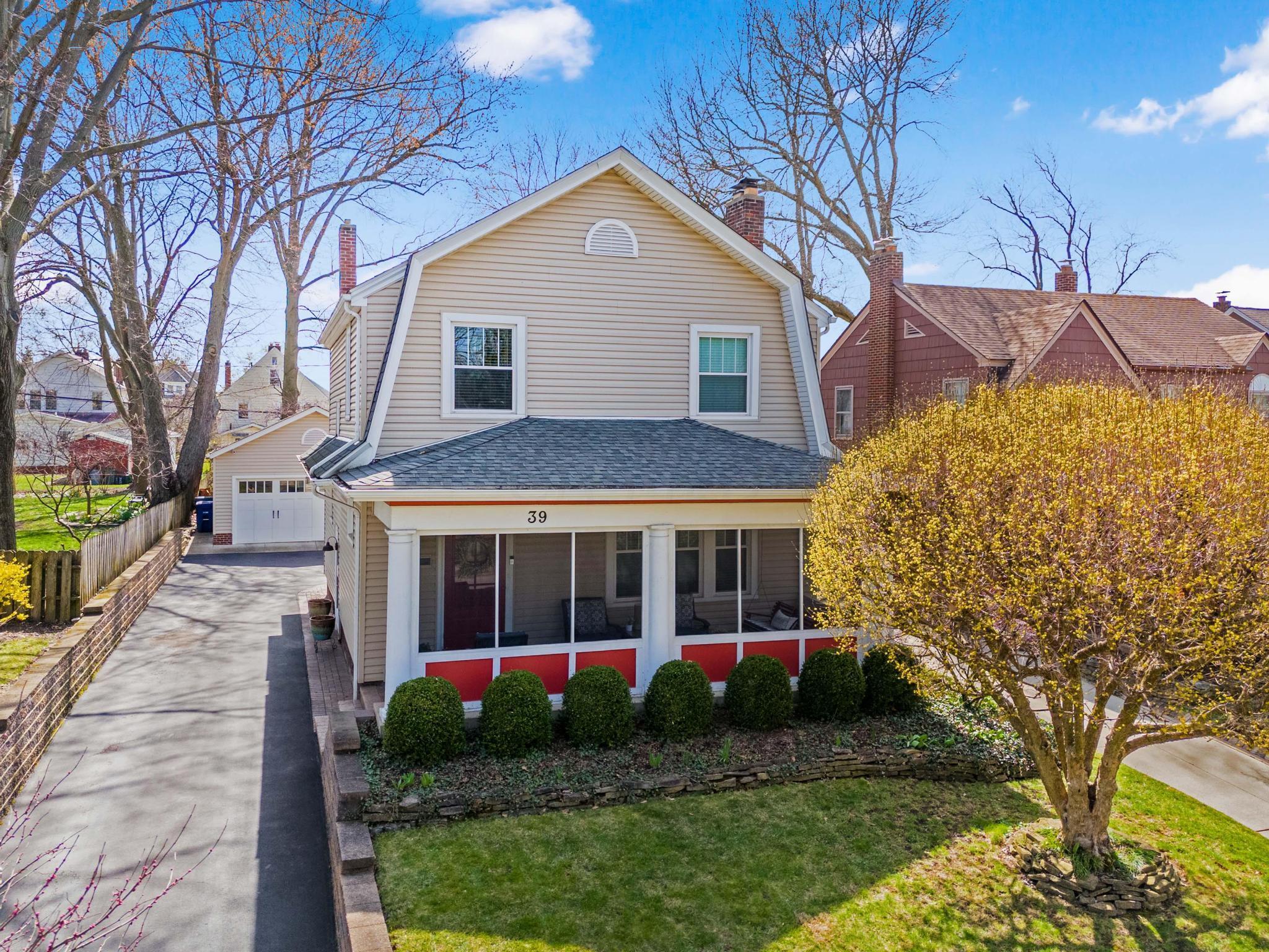 39 East Torrence Road Columbus, OH 43214 - Photo 5 of 61 DJI_20240325141044_0058_D