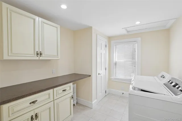 $3,900 | 151 Steamboat Road, Great Neck, NY 11024