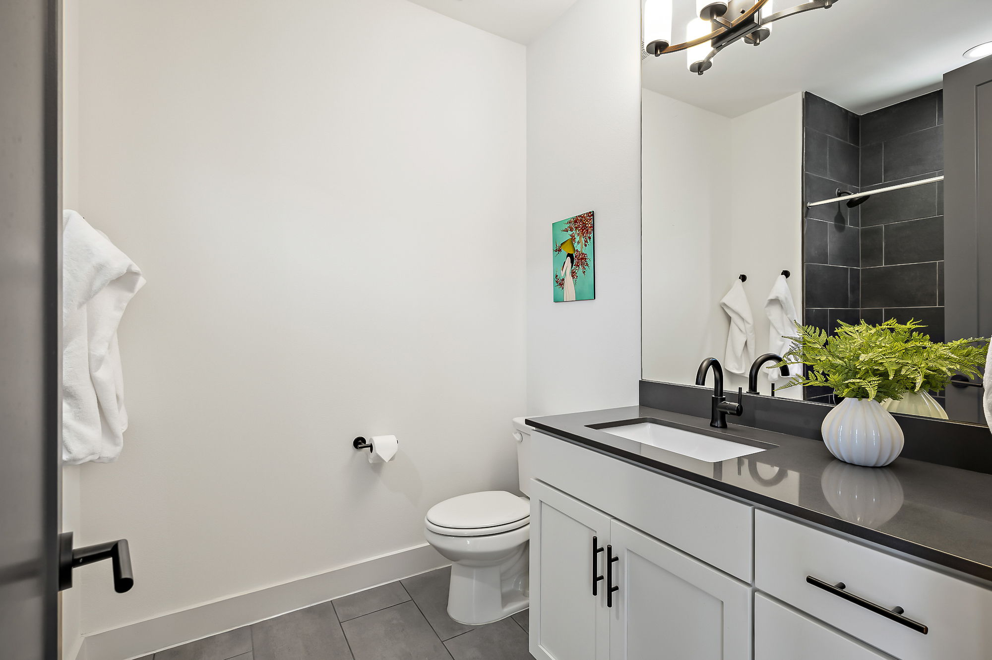 3700 Clawson Road, Unit 501 Austin, TX 78704 - Photo 29 of 40 Upstairs secondary bedroom full en-suite bath