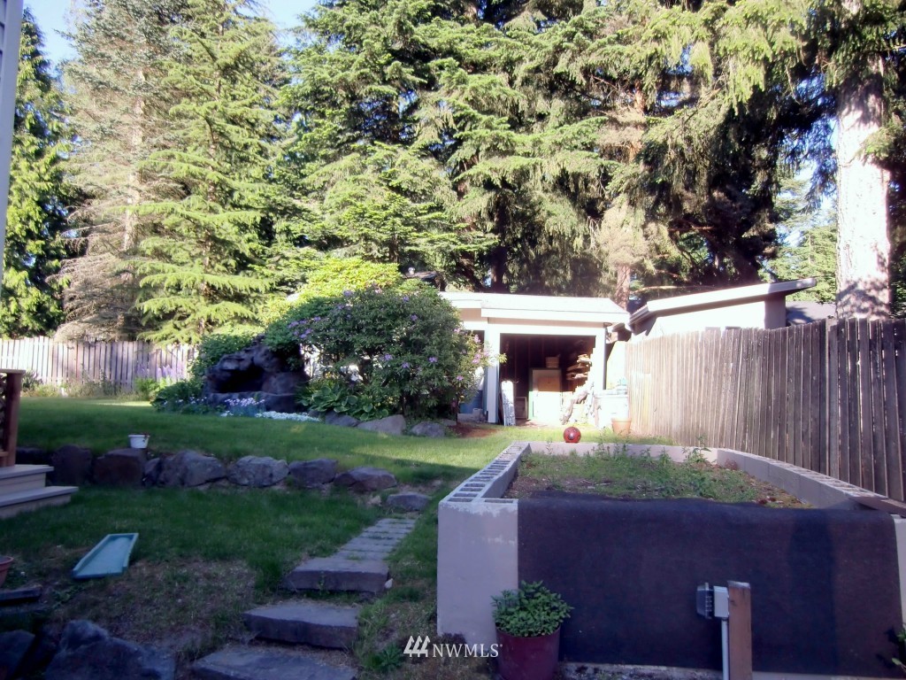 19803 33rd Drive Southeast Bothell, WA 98012 - Photo 7 of 15 Gallery Image 7