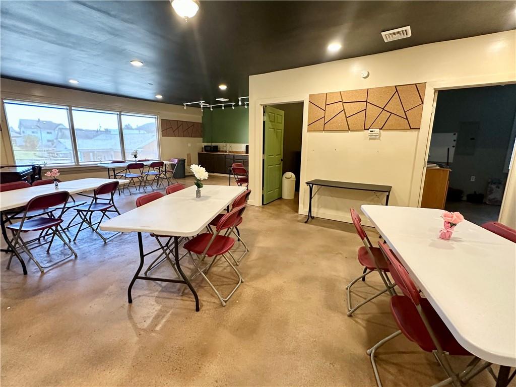 521 West Main Street Rural Valley, PA 16249 - Photo 36 of 39 a workspace with furniture and a table