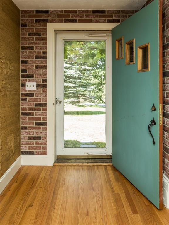 99 Johnson Road Falmouth, ME 04105 - Photo 2 of 27 Photo