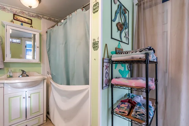 $385,000 | 21 Bayview Street, Wareham, MA 02571