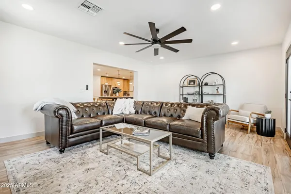 $1,085,000 | 7018 North 13th Street, Phoenix, AZ 85020