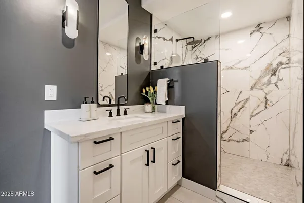 $1,085,000 | 7018 North 13th Street, Phoenix, AZ 85020