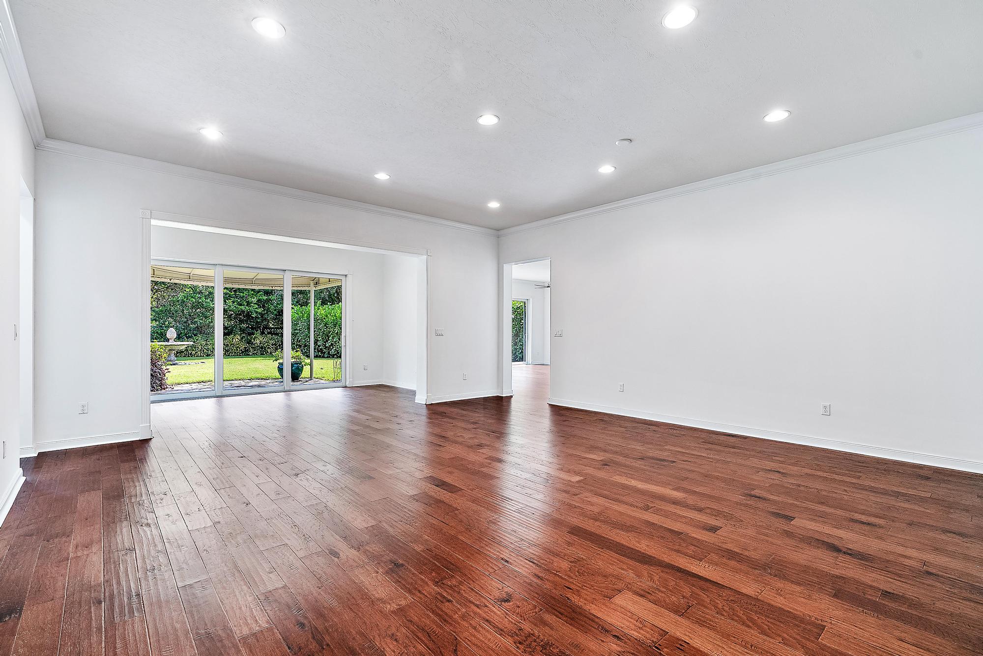 3339 Duval Street Jupiter, FL 33458 - Photo 11 of 58 Family Room/Dining