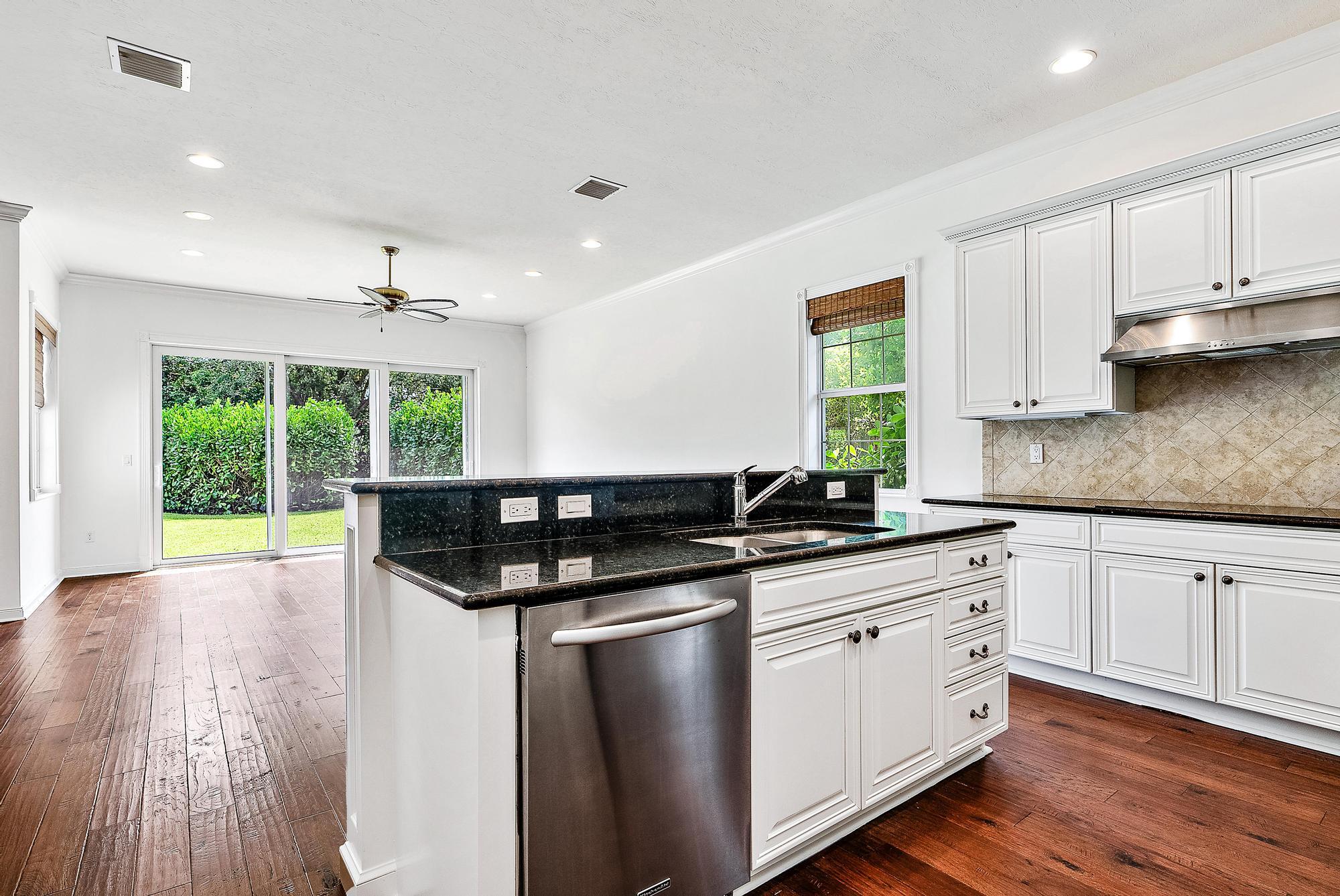 3339 Duval Street Jupiter, FL 33458 - Photo 14 of 58 Kitchen/Living