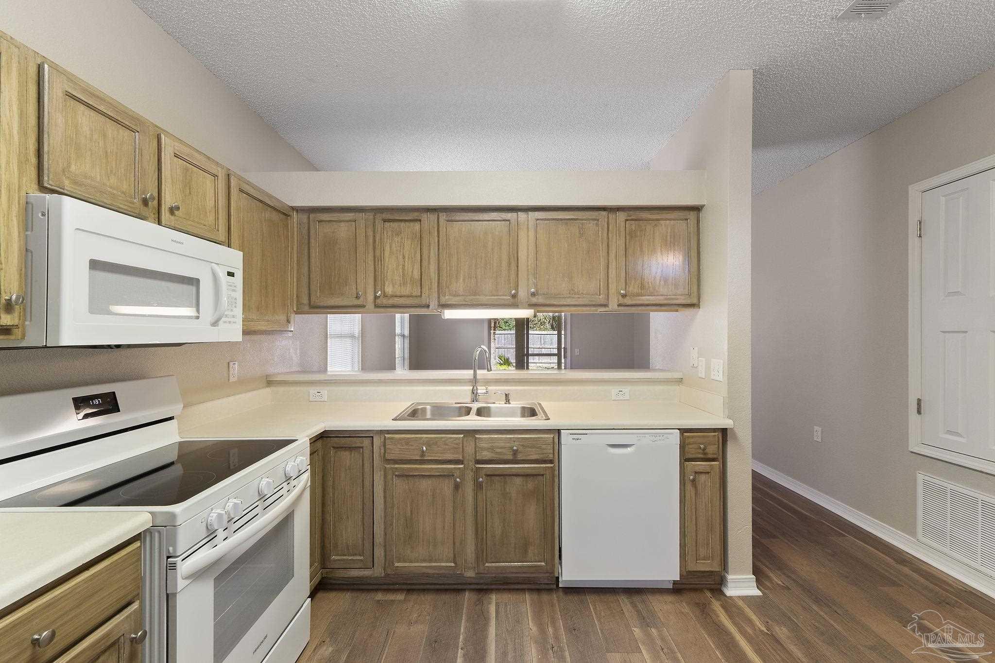 3688 Quail Run Road Gulf Breeze, FL 32563 - Photo 17 of 40 Gallery Image 17