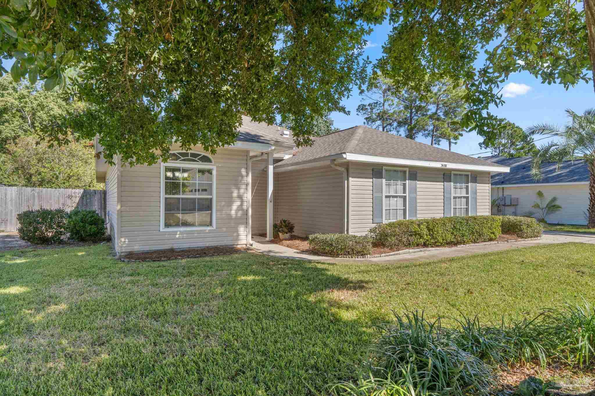 3688 Quail Run Road Gulf Breeze, FL 32563 - Photo 5 of 40 Gallery Image 5