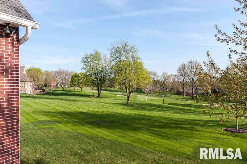 5 High Point Place Bettendorf, IA 52722 - Photo 8 of 24