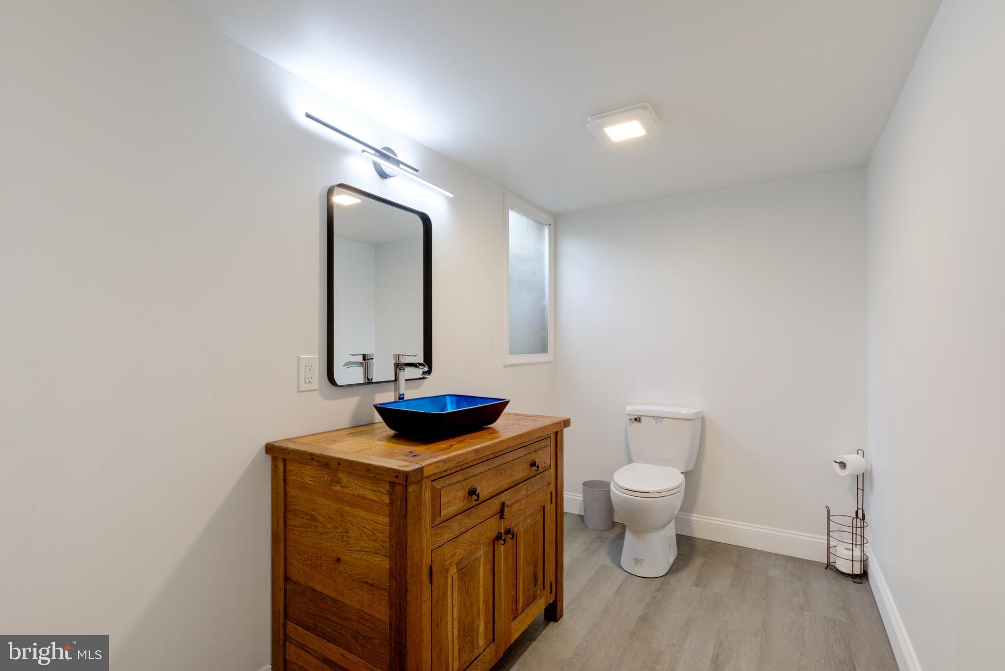 1058 Glen Hall Road Kennett Square, PA 19348 - Photo 30 of 75 downstairs powder room