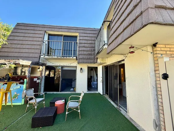 $2,450 | 7117 71st Way, West Palm Beach, FL 33407