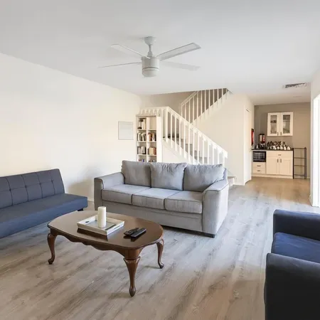 $2,450 | 7117 71st Way, West Palm Beach, FL 33407