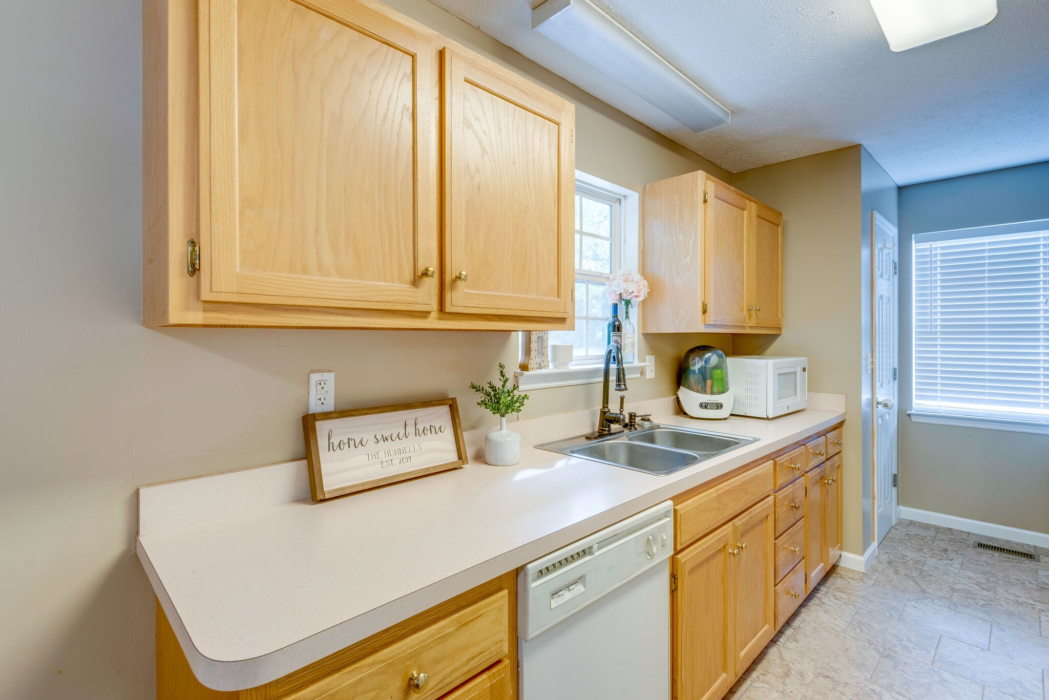 410 Cowan Road Dickson, TN 37055 - Photo 3 of 14