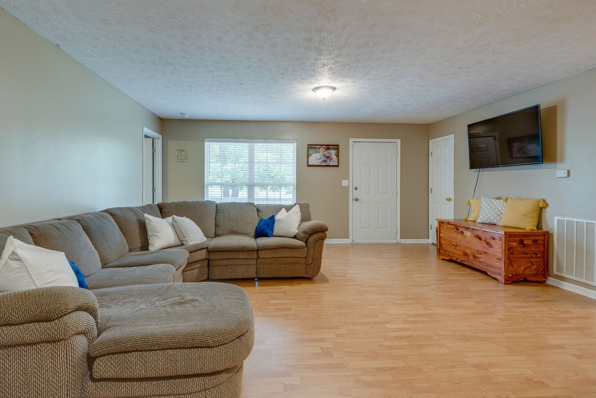 410 Cowan Road Dickson, TN 37055 - Photo 5 of 14