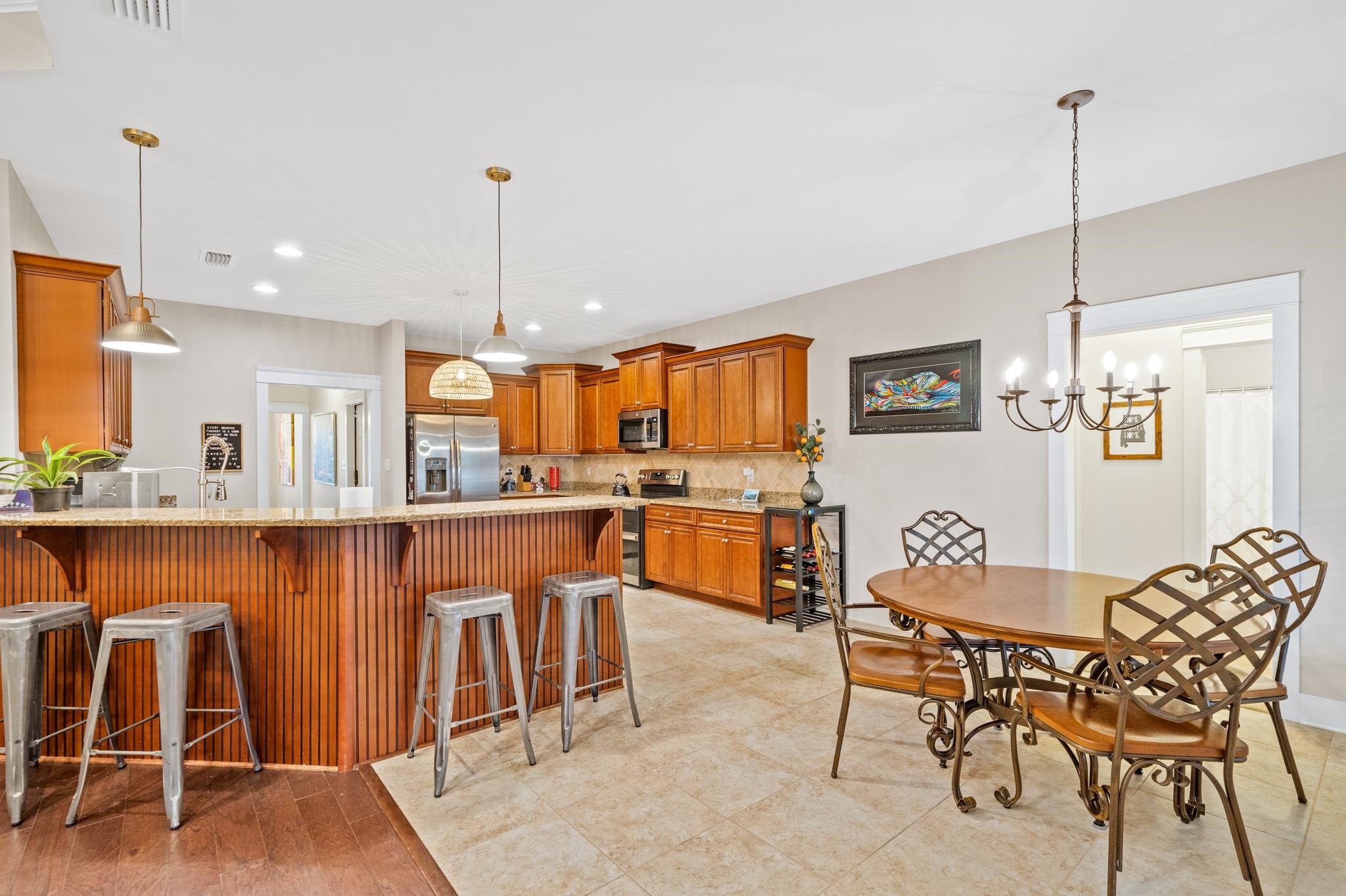 136 Stratford Street Fairhope, AL 36532 - Photo 9 of 37 Breakfast Bar