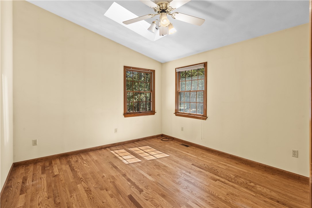 886 Weaver Hill Road Coventry, RI 02816 - Photo 17 of 50