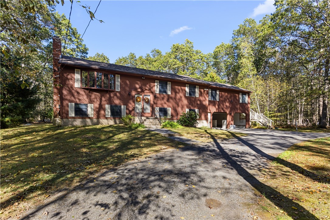 886 Weaver Hill Road Coventry, RI 02816 - Photo 3 of 50