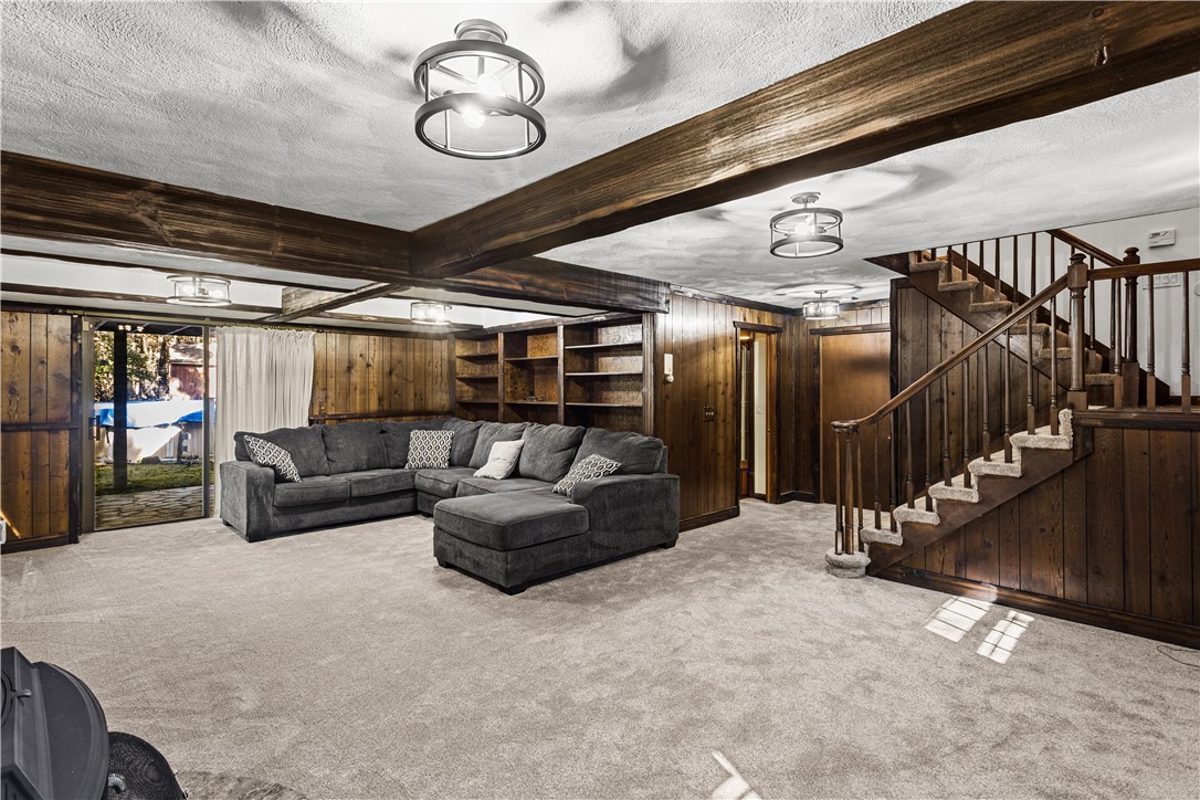 886 Weaver Hill Road Coventry, RI 02816 - Photo 34 of 50