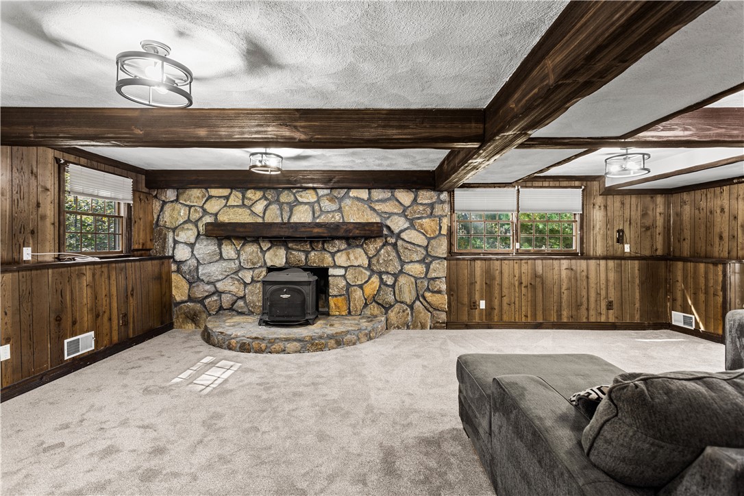 886 Weaver Hill Road Coventry, RI 02816 - Photo 35 of 50