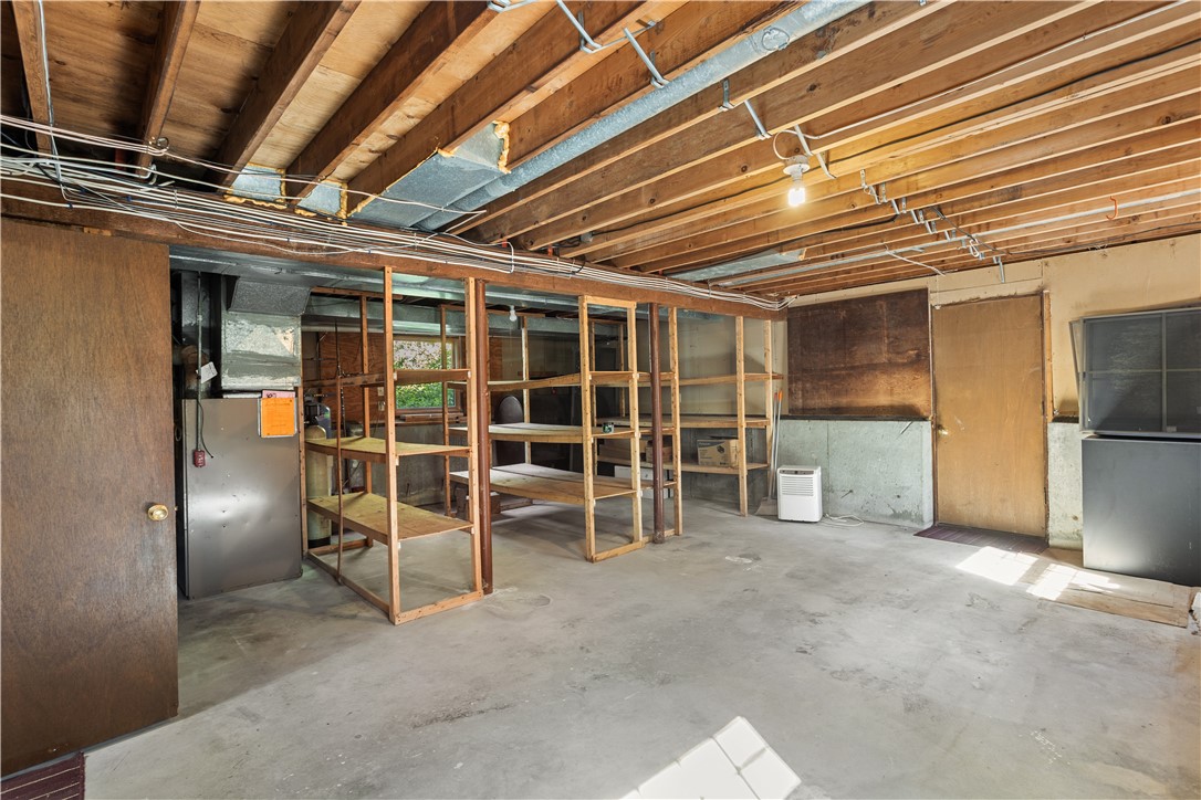 886 Weaver Hill Road Coventry, RI 02816 - Photo 39 of 50