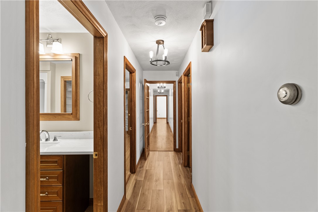 886 Weaver Hill Road Coventry, RI 02816 - Photo 7 of 50