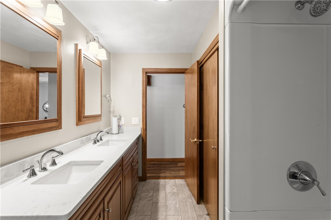 886 Weaver Hill Road Coventry, RI 02816 - Photo 8 of 50