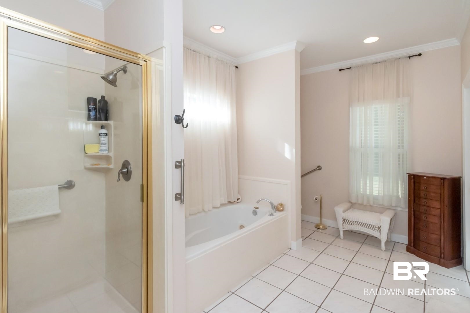 7570 Mallard Drive Mobile, AL 36695 - Photo 3 of 45 MASTER BATHROOM