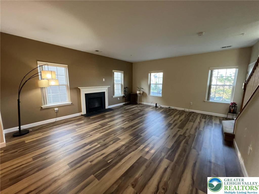 2290 Rising Hill Road Whitehall, PA 18052 - Photo 13 of 25