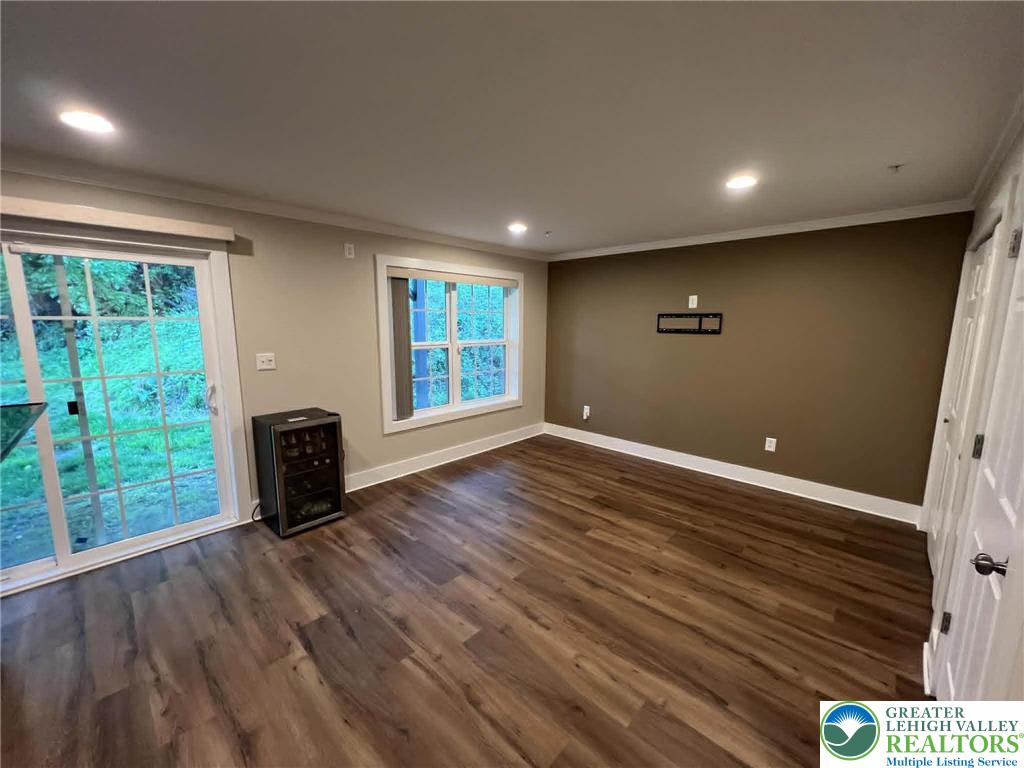 2290 Rising Hill Road Whitehall, PA 18052 - Photo 5 of 25