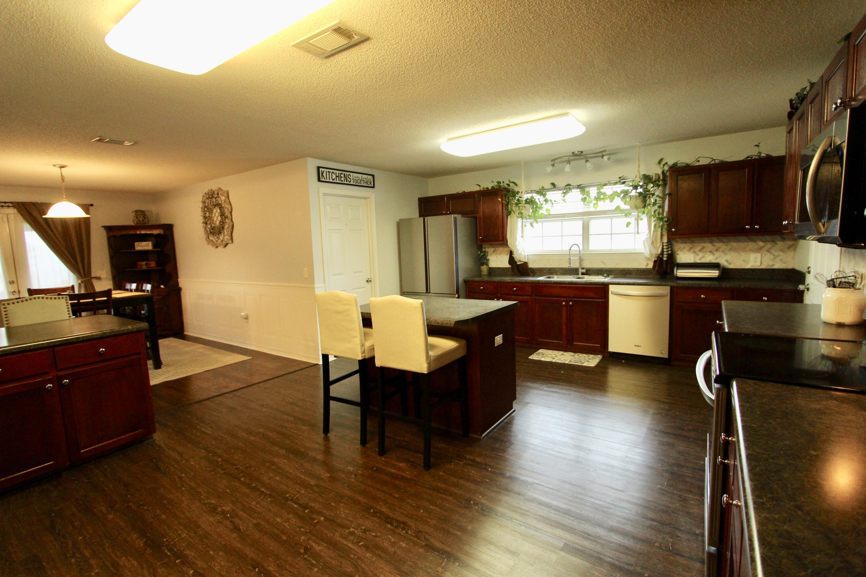 300 Sidewinder Loop Crestview, FL 32536 - Photo 22 of 53 fullsizeoutput_f44