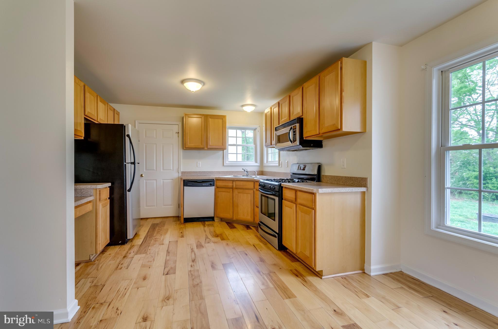 253 Hawick Road Inwood, WV 25428 - Photo 11 of 19 Kitchen