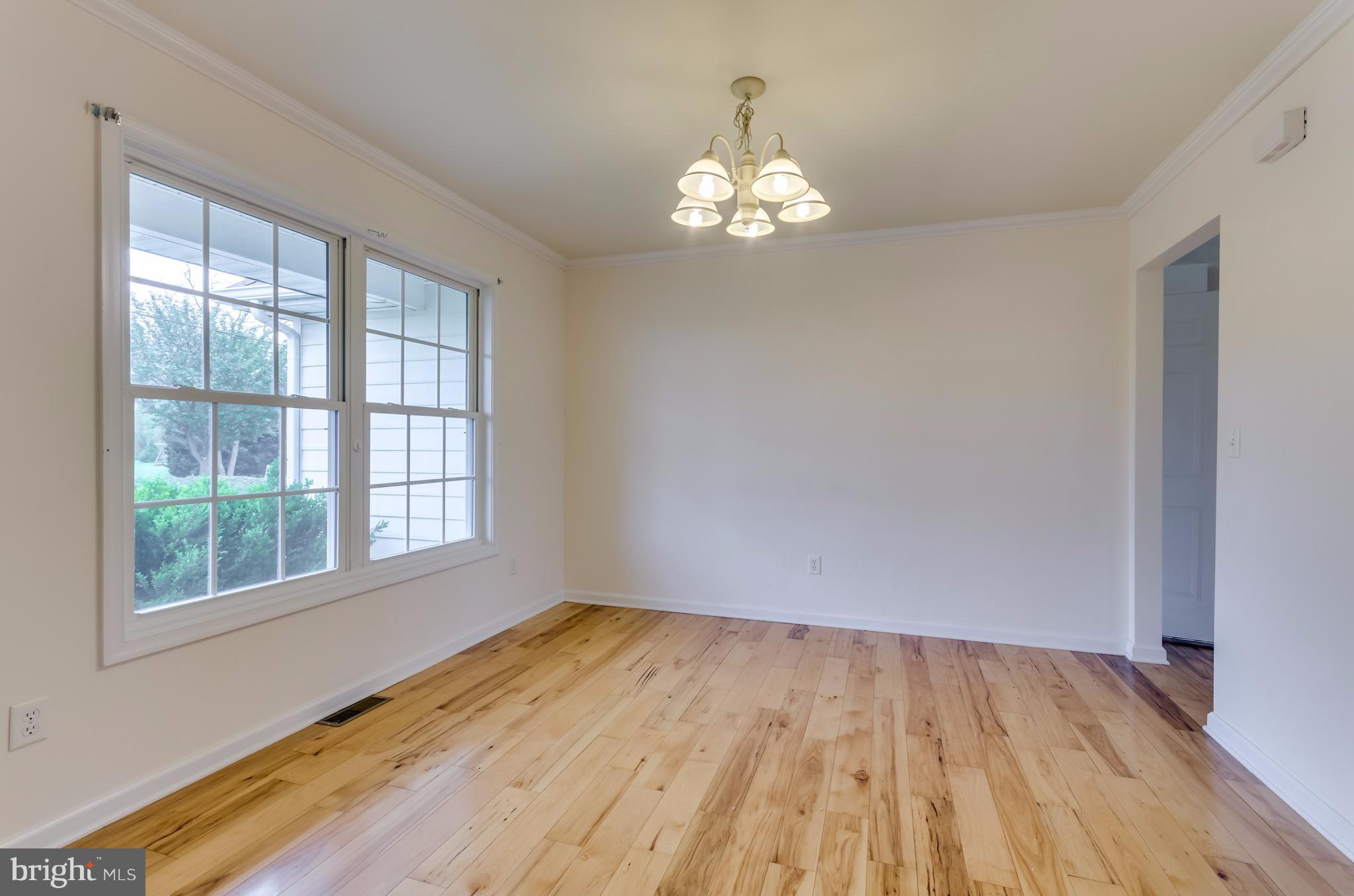 253 Hawick Road Inwood, WV 25428 - Photo 4 of 19 Dining Room