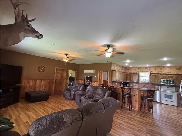 $795,000 | 1662 Prairie Road, Fort Scott, KS 66701