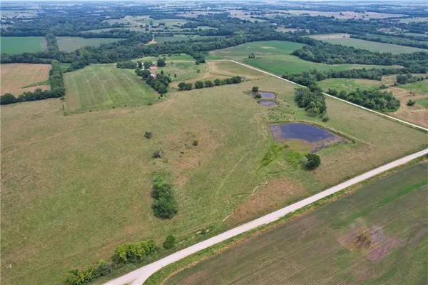 $795,000 | 1662 Prairie Road, Fort Scott, KS 66701