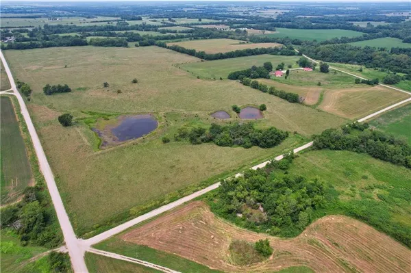 $795,000 | 1662 Prairie Road, Fort Scott, KS 66701