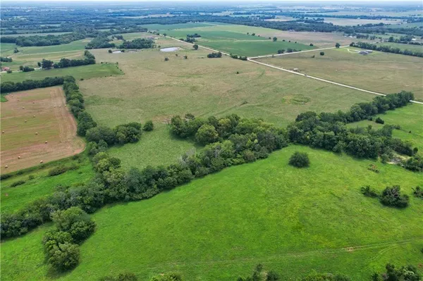 $795,000 | 1662 Prairie Road, Fort Scott, KS 66701