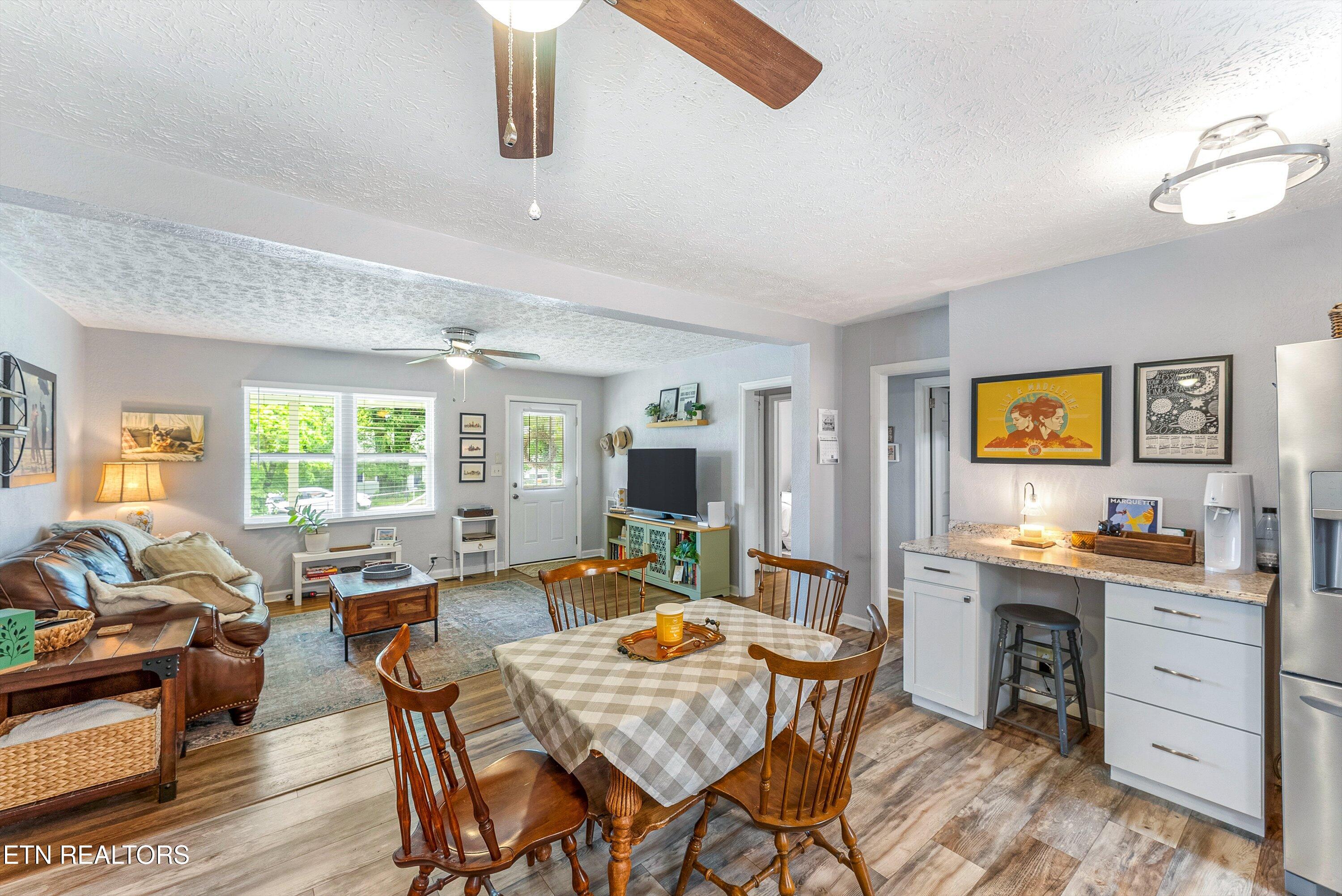 4321 High School Road Knoxville, TN 37912 - Photo 16 of 39 17-Kitchen A5
