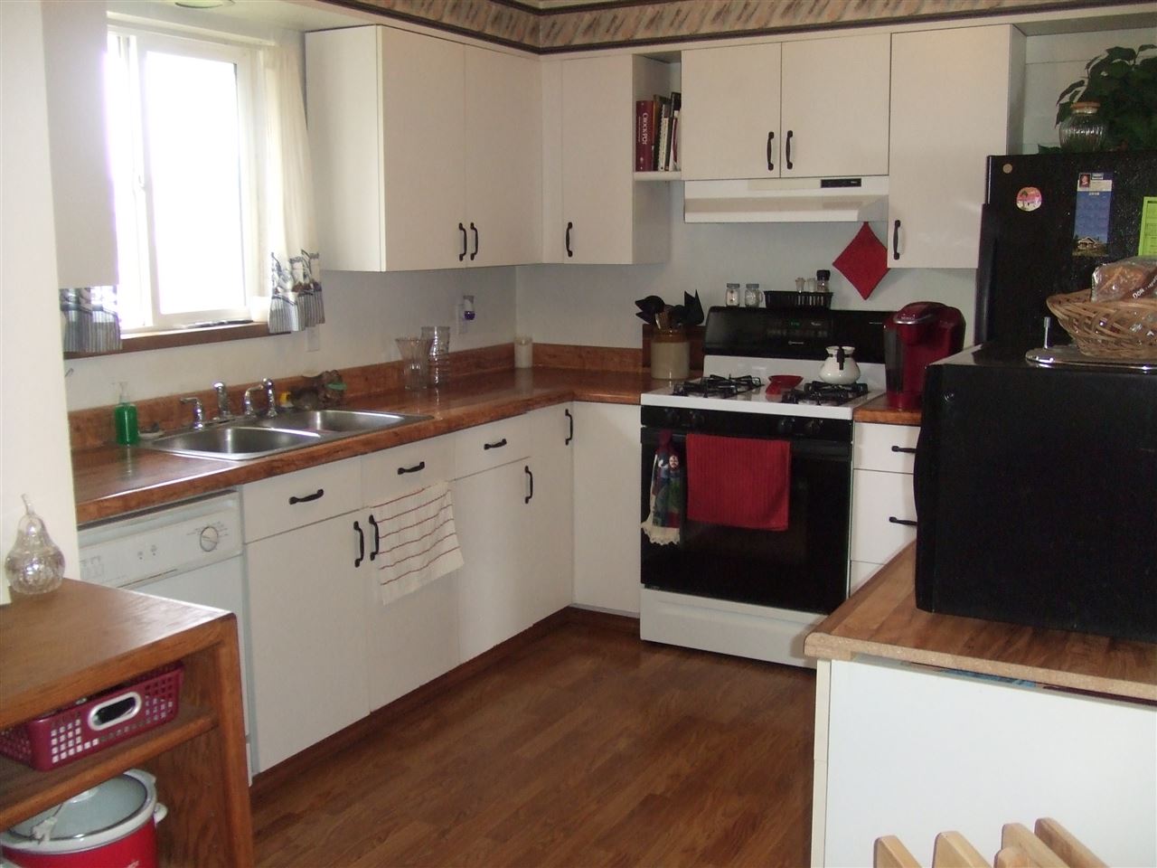 4909 North Canal Road Newman Lake, WA 99025 - Photo 3 of 5 Gallery Image 3