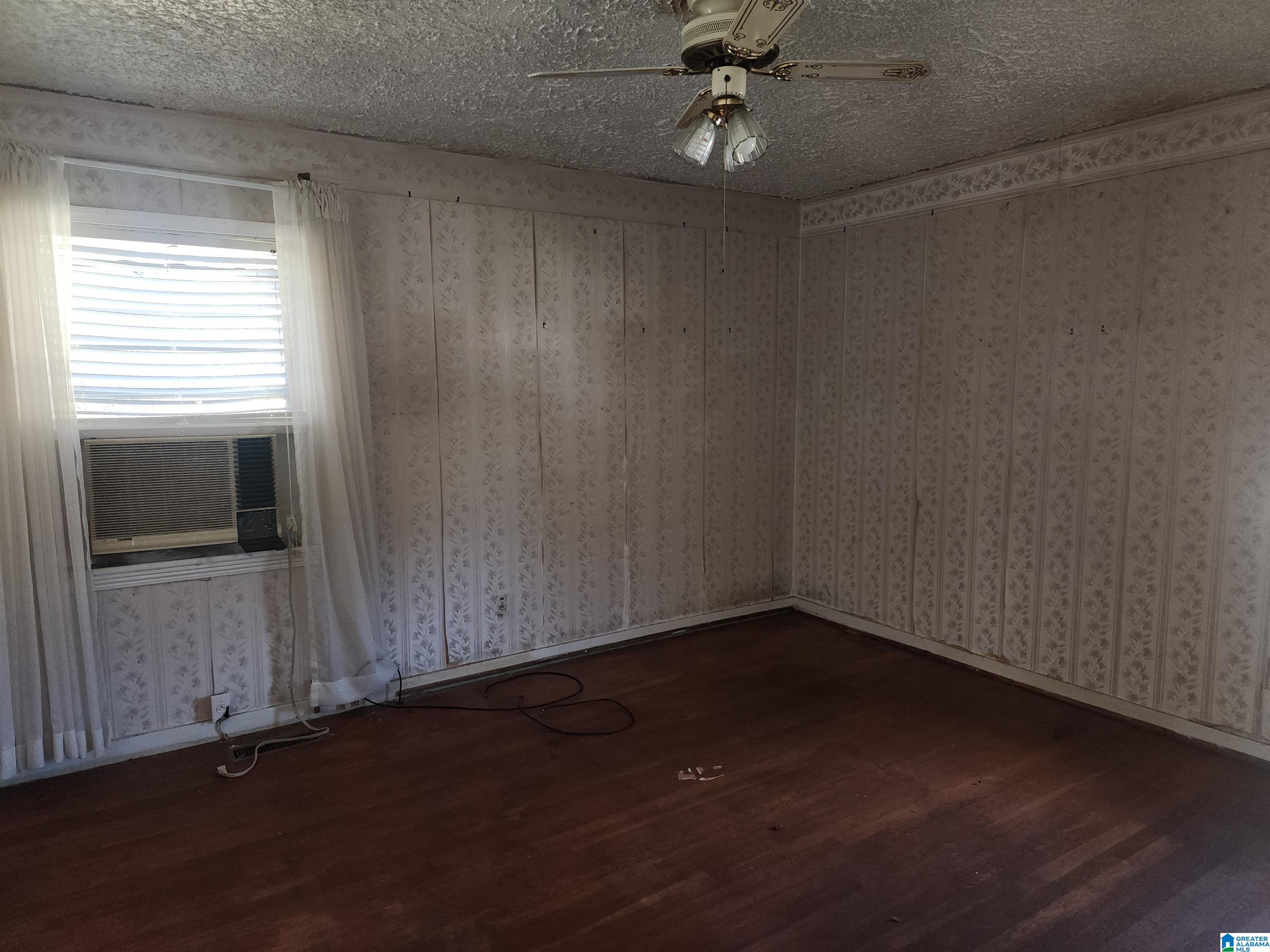 1624 Mims Street Southwest Birmingham, AL 35211 - Photo 11 of 15
